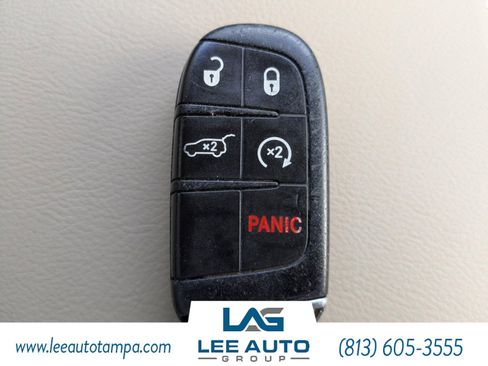 Used 2017 Jeep Grand Cherokee Limited image 28