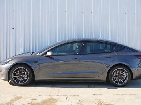 Used 2022 Tesla Model 3 Long Range image 50