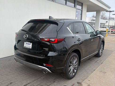 New 2025 MAZDA CX-5 Signature image 5