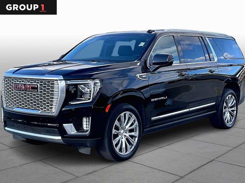 Used 2022 GMC Yukon XL Denali image 1