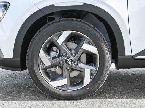 New 2026 Hyundai Venue SEL FWD image 12