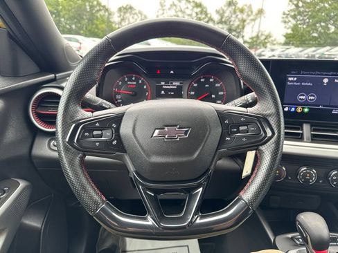 Used 2024 Chevrolet Trax RS w/ Driver Confidence Package FWD image 23