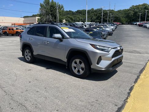 Used 2023 Toyota RAV4 XLE w/ Convenience Package AWD/4WD image 6