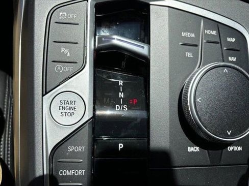 Used 2025 BMW 230i xDrive Coupe w/ Premium Package image 25