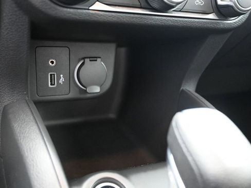 Certified 2025 Nissan Kicks Play S FWD image 25