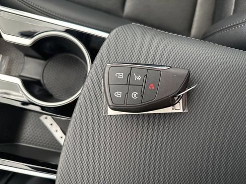 New 2026 Chevrolet Equinox LT w/ Convenience Package II image 23