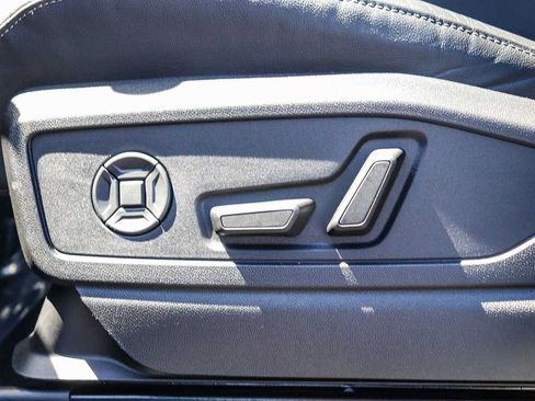 Used 2025 Audi Q5 Premium Plus w/ Premium Plus AWD/4WD image 21
