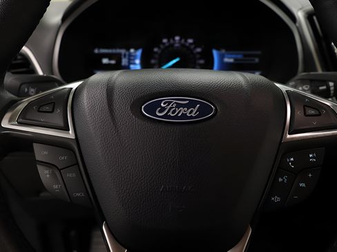 Used 2024 Ford Edge SEL w/ Convenience Package AWD/4WD image 11
