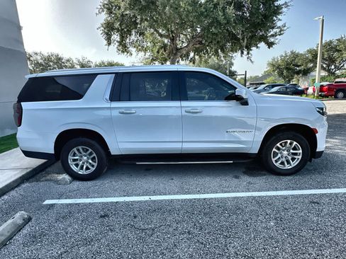 Used 2024 Chevrolet Suburban LT AWD/4WD image 10