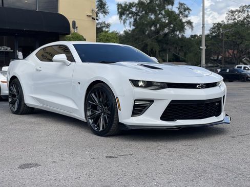 Used 2016 Chevrolet Camaro SS RWD image 10