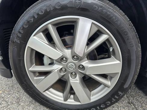 Used 2015 Nissan Pathfinder 4WD image 9