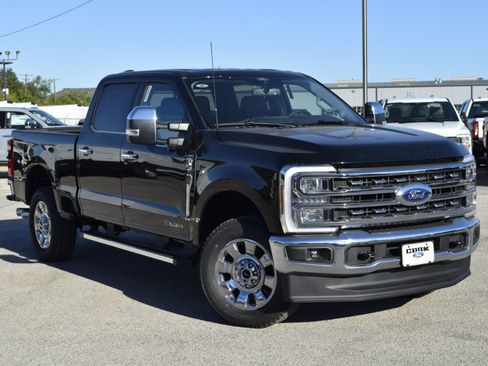 New 2026 Ford F250 Lariat w/ Chrome Package image 3