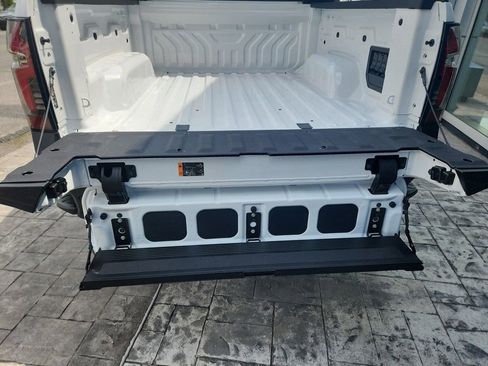 New 2025 Chevrolet Silverado EV LT AWD/4WD image 6