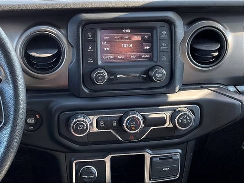Used 2020 Jeep Wrangler Unlimited Sport AWD/4WD image 15