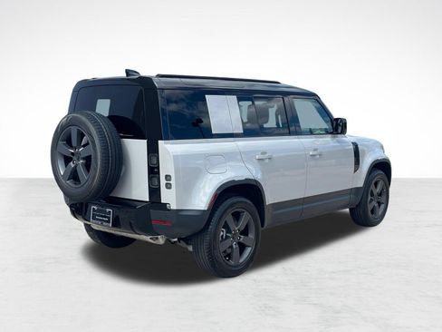 Used 2026 Land Rover Defender 110 S AWD/4WD image 9
