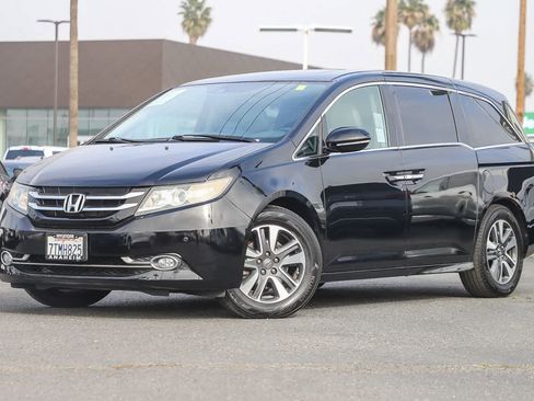 Used 2016 Honda Odyssey Touring image 1
