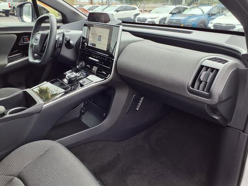 Used 2024 Subaru Solterra Premium image 19