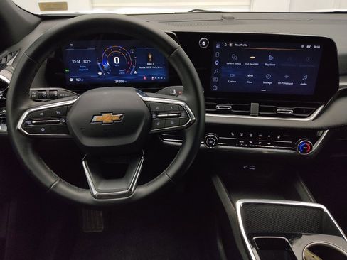 Used 2025 Chevrolet Equinox LT FWD image 22