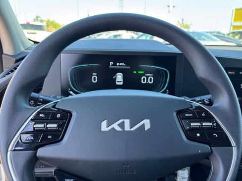 Used 2026 Kia Niro LX FWD image 25