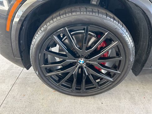 Used 2024 BMW X5 sDrive40i w/ M Sport Package image 16