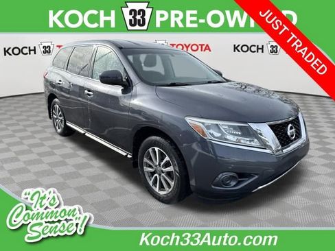 Used 2013 Nissan Pathfinder S image 1