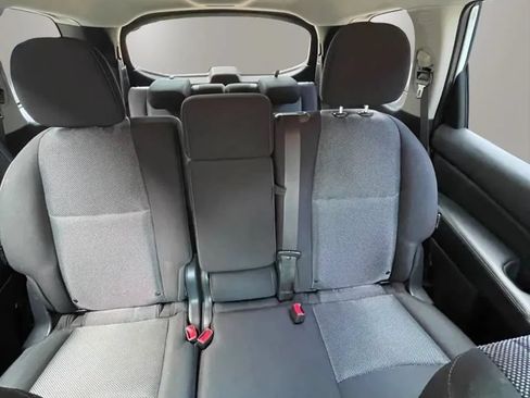 Used 2018 Nissan Pathfinder SV AWD/4WD image 17