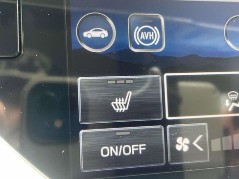 Used 2024 Subaru Ascent Limited image 23