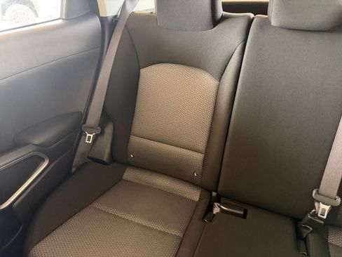 Used 2025 Kia Soul LX w/ LX Technology Package FWD image 37