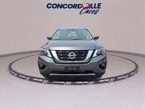 Used 2018 Nissan Pathfinder SV w/ SV Tech Package AWD/4WD image 2