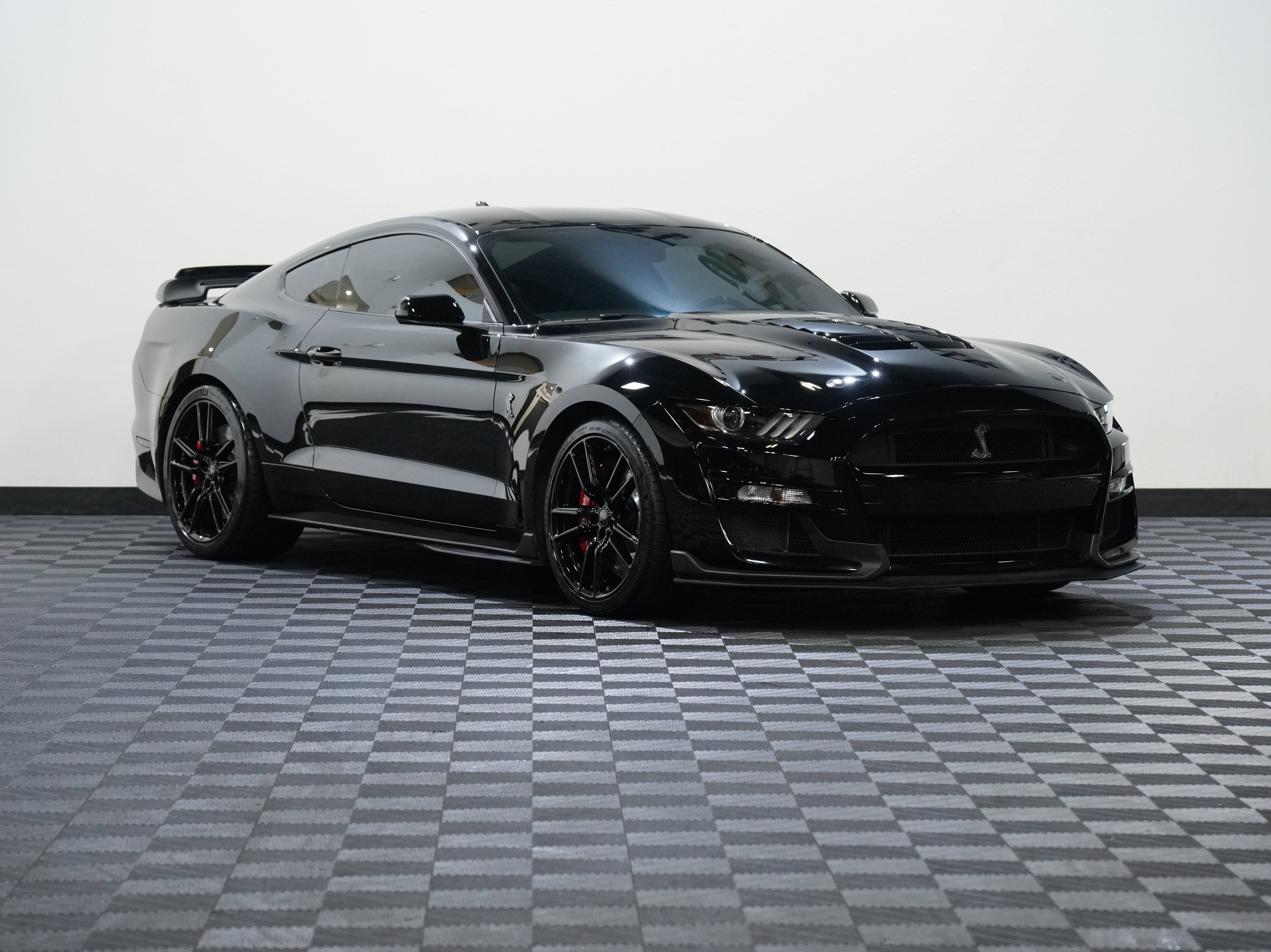 Used 2021 Ford Mustang Shelby GT500 RWD image 5