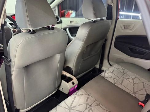 Used 2013 Ford Fiesta SE image 39