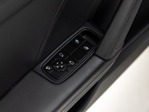 Used 2020 Porsche 911 Carrera image 36