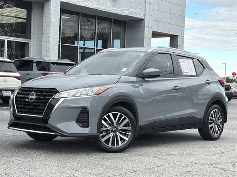 Certified 2023 Nissan Kicks SV image 2