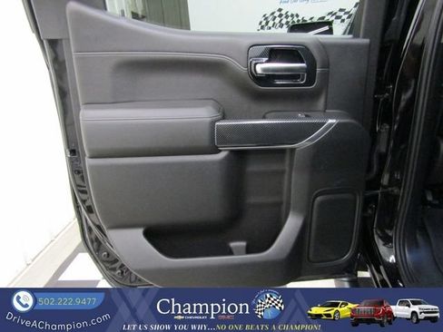 Used 2020 Chevrolet Silverado 1500 LT Trail Boss w/ Midnight Edition AWD/4WD image 21