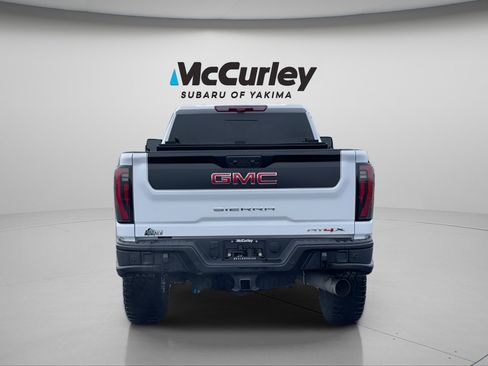 Used 2025 GMC Sierra 2500 AT4X w/ AT4X AEV Edition image 4