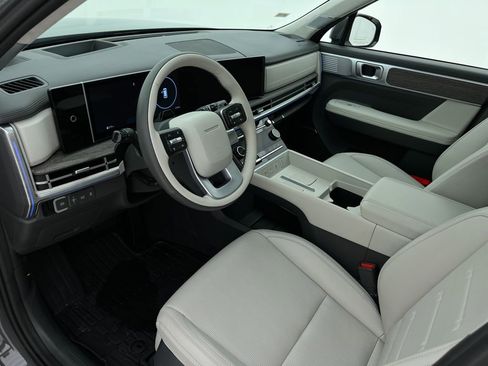 Used 2025 Hyundai Santa Fe Calligraphy image 12
