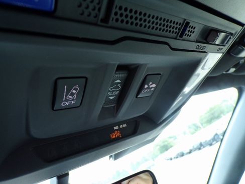 Certified 2025 Subaru Forester Wilderness image 25