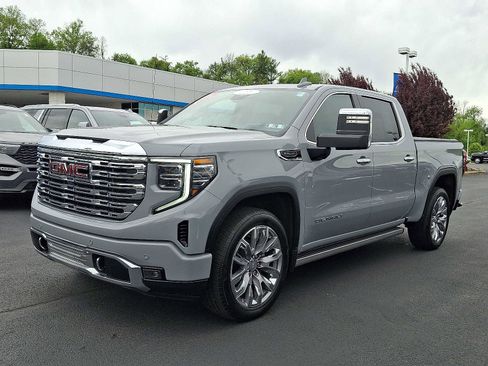 Used 2025 GMC Sierra 1500 Denali w/ Denali Reserve Package AWD/4WD image 3