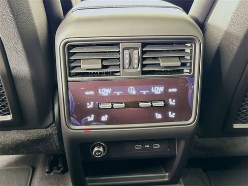 New 2026 Porsche Cayenne E-Hybrid Coupe image 27