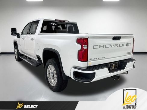 Used 2020 Chevrolet Silverado 2500 High Country AWD/4WD image 11