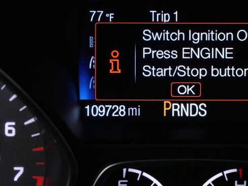 Certified 2018 Ford Escape Titanium AWD/4WD image 25