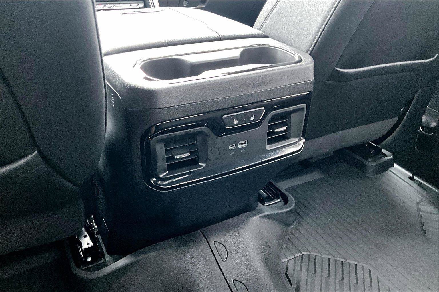 Used 2026 GMC Sierra 2500 AT4 w/ Technology Package AWD/4WD image 33