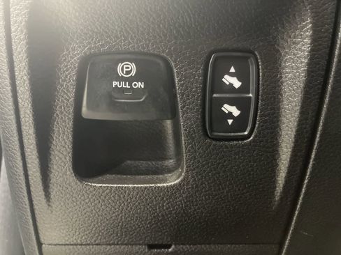 Used 2022 RAM 1500 Sport w/ Rebel Level 2 Equipment Group AWD/4WD image 15
