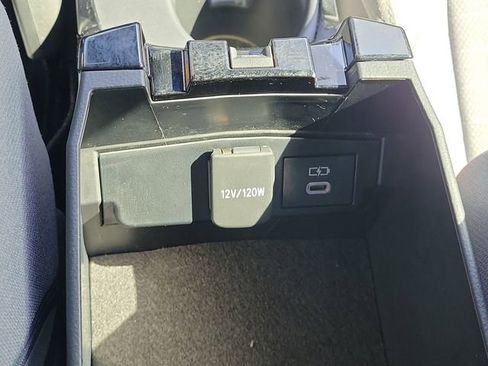 Used 2023 Toyota Corolla SE FWD image 28