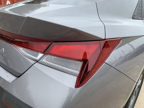 Used 2024 Hyundai Elantra SEL image 30