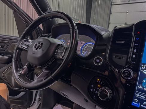 Used 2022 RAM 1500 Limited AWD/4WD image 14