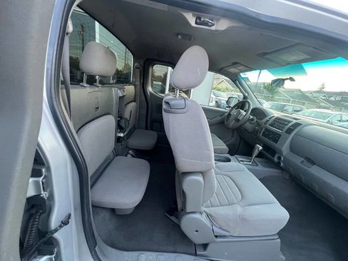 Used 2007 Nissan Frontier XE w/ Preferred Pkg image 19