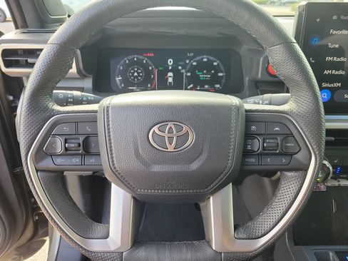Used 2024 Toyota Tacoma TRD Off-Road w/ TRD Off Road Premium Package AWD/4WD image 18