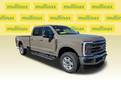 New 2026 Ford F250 XLT w/ XLT Premium Package AWD/4WD image 1