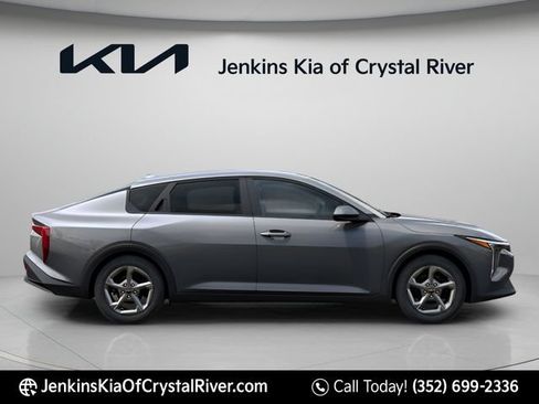 New 2026 Kia K4 FWD image 2